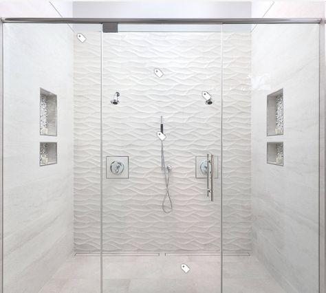 Wavy Tile, White Tile Shower, Bathroom Tile Inspiration, Modern Luxury Bathroom, Modern Bathroom Tile, Bathroom Shower Design, Bathroom Tile Ideas, Hall Bathroom, Shower Niche