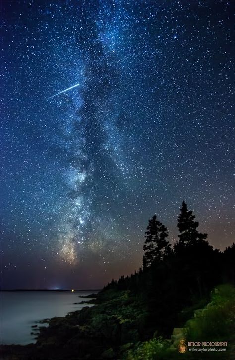 Milky Way & Meteor – Acadia National Park, Maine- Be there in 22 days! New Retro Wave, Image Nature, Sky Full Of Stars, Milky Way Galaxy, Galaxy Art, July 16, The Night Sky, Alam Yang Indah, Beautiful Sky