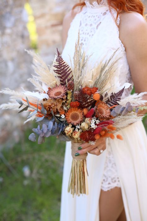 Bridal bouquet, bridal accessories, wedding bouquet, wedding flower, bridal flower, boho bridal bouquet, dried bridal bouquet,Dust Bouquet Small Boho Bridal Bouquet, Dry Flowers Wedding Bouquet, Wedding Bouquet Shapes, Bouquet Shapes, Hay Wedding, Dried Flower Wedding Bouquet, Dried Bridal Bouquet, Engagement Photo Shoot Beach, Dried Flower Bouquet Wedding