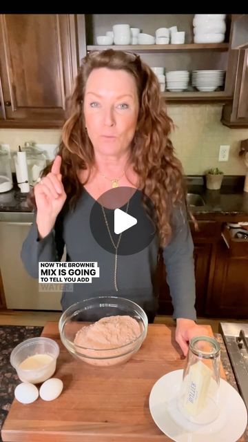 2.6K views · 146 comments | Lauren Lane Beeman on Instagram: "🥰 Who doesn’t like a brownie I mean, come on🤷‍♀️! 
I’ve served brownies at the fanciest events, and just love to have them around the house. 
➡️ But I do like to elevate the box brownie mix by by making a couple ingredient swaps. I love a great baking hack! 
And my BONUS tip…?? if you like a really fudgy brownie, you can substitute olive oil for the vegetable oil and it gives it a fabulous texture and keeps them moist longer. 
Comment “brownie” for all the details on how to make your box brownies better. #bakingvideo #bakingtipsandtricks #brownielovers #browniegourmet" Brownies From A Box Taste Better, Brownie And Cake Mix Together, Doctored Brownie Mix Boxes, How To Make Box Brownies Better, Brownie Box Mix Hacks, Boxed Brownies Better Ideas, Box Brownie Recipes Improve, Box Brownie Mix Ideas, Boxed Brownie Hacks