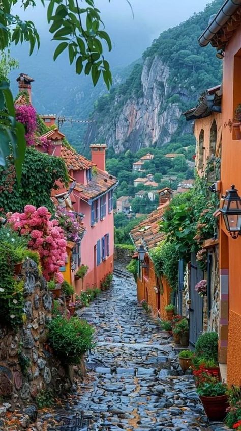 Cobblestone Street, European Village, Beautiful France, Colour Architecture, Village Photos, Colorful Houses, Colorful Places, Countryside Vacation, Village Photography