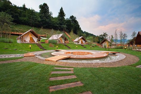 Glamping Resort Layout, Camping Area Design, Resort Plan, Camping Pod, Tiny House Village, Glamping Tent, Camping Inspiration, Glamping Resorts, Resort Architecture