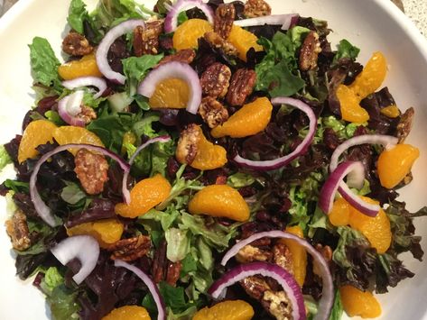 Orange Pecan Salad, Pecan Salad Recipe, Mandarin Orange Salad, Christmas Salads, Pecan Salad, Roasted Pecans, Christmas Foods, Orange Salad, Christmas Celebration