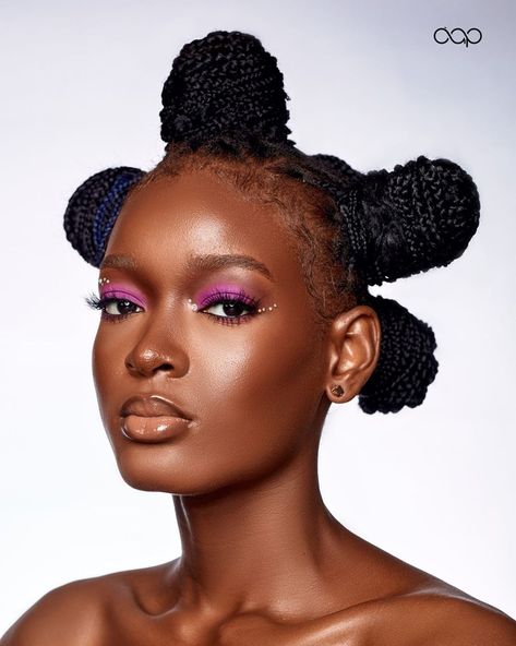 Braided Bantu Knots Hairstyles, African Female Model, Braided Bantu Knots, Bantu Knots Hairstyles, Beauty Moodboard, Afrocentric Hairstyles, Bantu Knot Hairstyles, Dark Skin Models, Goddess Hair