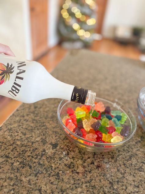 Rummy Bears are A Thing & I’m Hooked! Drunk Gummy Bears, Rummy Bears, Alcohol Gummy Bears, Vodka Gummy Bears, Malibu Coconut, Gummies Recipe, Candy Cocktails, Bear Recipes, Cocktail Appetizers