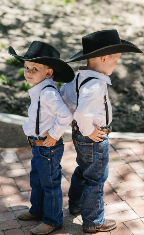 Country Wedding Ring Bearer, Country Wedding Ring, Country Wedding Rings, Ring Bearer Outfits, Wedding Ring Bearer Outfit, Country Wedding Pictures, Country Western Wedding, Country Wedding Photos, Western Themed Wedding