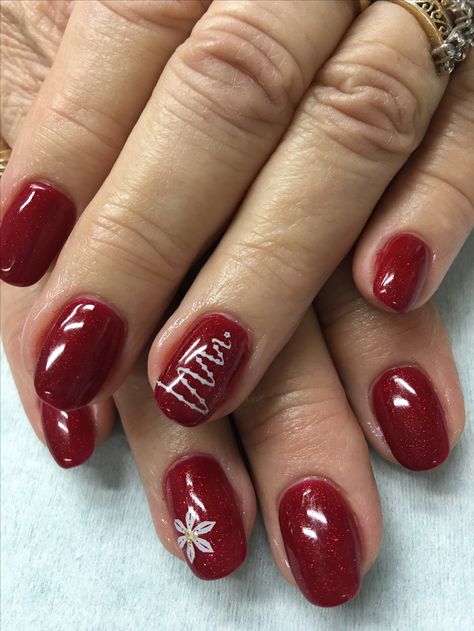 Sparkle Red Christmas Stamped Christmas Tree gel nails Christmas Nail Polish, Emerald Nails, Red Gel Nails, Christmas Tree Nails, Red Christmas Nails, Tree Nails, Holiday Nail Designs, Cute Christmas Nails, Christmas Gel Nails