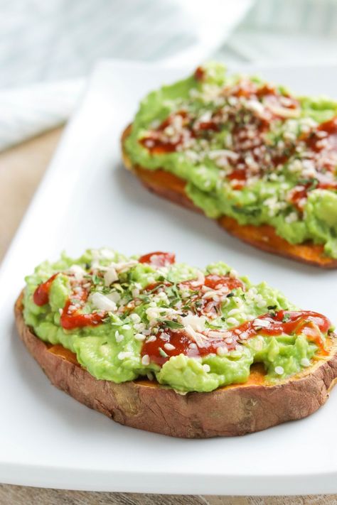 Avocado Sweet Potato Toast is a healthy gluten free and vegan breakfast or appetizer for anyone who loves guacamole! All wholesome and organic ingredients. ﻿#avocado #toast #sweetpotato || Nikki's Plate Sweet Potato Avocado Toast, Superfoods Recipes, Avocado Sweet Potato, Potato Toast, Calorie Dense Foods, Avocado Benefits, Avocado Dessert, Benefits Of Organic Food, Avocado Health Benefits