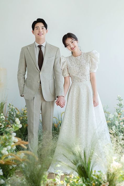 KOREA INDOOR PRE WEDDING E-001 RARI #7 STUDIO : korea wedding pledge Wedding Decorations Indoor, Wedding Korean, Wedding Korea, Pre Wedding Photoshoot Outfit, Korean Wedding Photography, Nature Environment, Wedding Photo Studio, Foto Wedding, Wedding Photoshoot Props