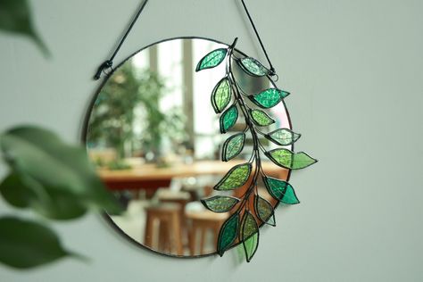 Stained Glass Decor Wall Hangings, Botanical Bathroom Decor, Mirror Stained Glass, Stained Glass Mirrors, Stained Glass Mirrors Ideas, Stained Glass Windows Patterns, Small Stained Glass Projects, Circle Wall Hanging, Floating Mirror