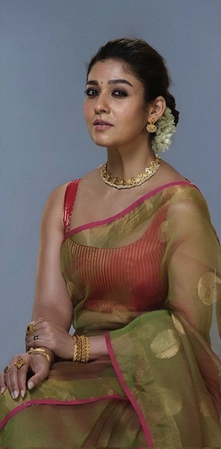 Nayanthara Saree, Nayanthara In Saree, Saree Looks, Indian Navel, Floral Saree, Yellow Saree, Red Saree, Indian Actress Hot Pics, Saree Look