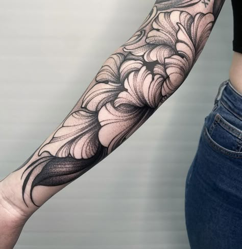 A pleasure to finish this sleeve today for @tattoosbymeg • the background stippling will settle in a soft grey • books currently closed • | Instagram Black Sleeve Tattoo, Jaguar Tattoo, Blackout Tattoo, Manga Tattoo, Floral Tattoo Sleeve, Tattoos For Black Skin, Creepy Tattoos, Spiritual Tattoos, Tattoo Desings