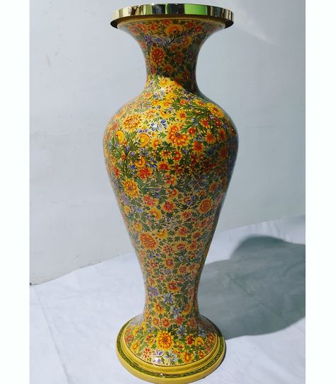 Paper Mache Flower Vase Antique Showpiece (Multicolour) with Brass lining Size: 24" Blend your interiors with festive seasons and decorate your Homes with a beautifully designed flower vase or A unique gift idea for someone special. Crafted in Kashmiri Paper Mache want to decorate your homes and gets you festive ready. ➡ COD Available For this Product 📍 Srinagar, Jammu and Kashmir - 190011 📩 mehrajartworks@gmail.com 📞 +91-9797808777 #papermache #art #handmade #papiermache #kashmirartwor Kashmiri Paper Mache, Vase Antique, Paper Mache Art, Srinagar, Jammu And Kashmir, Art Handmade, Flower Vase, Paper Mache, Flower Vases