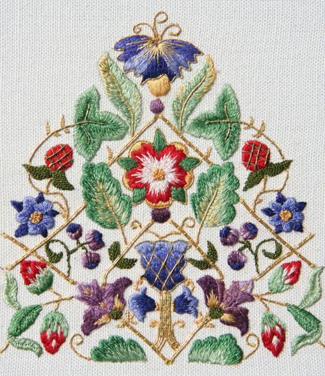 IMG_1394 The Unbroken, Jacobean Embroidery, Crewel Embroidery Patterns, Crewel Embroidery Kits, Silk Ribbon Embroidery, Crewel Embroidery, Embroidery Needles, Embroidery Fabric, Art Textile