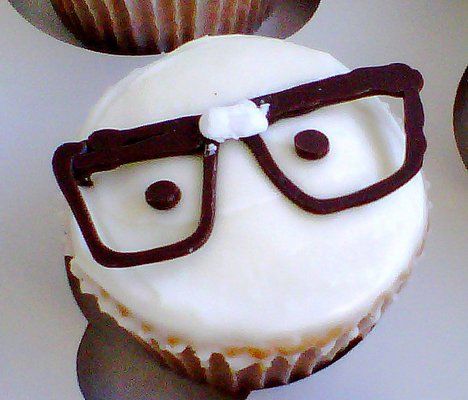 Nerd Party, Cupcake Decorating Ideas, Geek Glasses, Cupcake Photos, Creative Desserts, Cupcake Decorating, Garden Grove, Looks Yummy, Cupcake Muffins