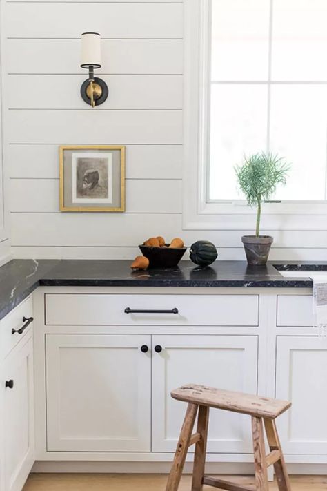 35 Kitchen Remodel Ideas, From Small DIY Projects to Gut Renovations Kitchen Shiplap, Shiplap Kitchen, Top Kitchen Cabinets, White Shaker Kitchen Cabinets, White Shaker Kitchen, Black Countertops, Countertops Kitchen, Smitten Kitchen, Kitchen Models