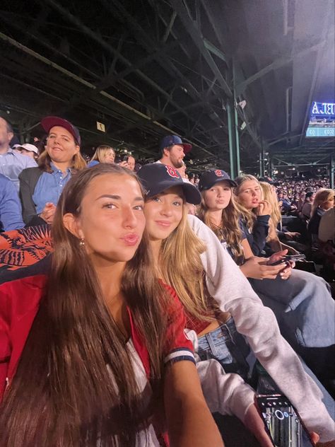 #redsox #baseballgameoutfit Baseball Game Pics, Pics With Friends, Game Pics, With Best Friend, Pretty Mess, 2024 Aesthetic, Sports Game, Game Pictures, Baseball Game