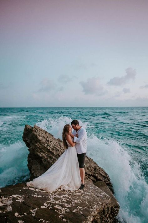 Beach Wedding Photos In Water, Beach Cliff Wedding Photos, Beach Cliff Elopement, Wedding Photography Poses Beach, Wedding Photography Ocean, Ocean Wedding Photography, Bride And Groom Pictures Beach, Destination Wedding Pictures, Ocean Wedding Photos