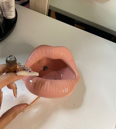 sorry for the couple day hiatus im back in full force Aesthetic Pink Nails, Clay Products, Puff And Pass, Aesthetic Pink, Im Back, Dream House Decor, Diy Creative, Aesthetic Room Decor, Aesthetic Room