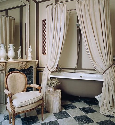 rich brown and beige Brown Bathtub, Parisian Bathroom Decor, Renovate Bathroom, Clawfoot Tub Shower Curtain, Romantic Bathroom, Parisian Bathroom, Pinterest House, Spa Inspired Bathrooms, Glamorous Bathroom