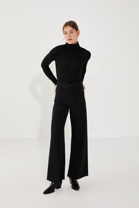 ZW PREMIUM MARINE STRAIGHT BLACK JEANS-NEW IN-WOMAN | ZARA South Africa Cropped Jeans Outfit, Straight Black Jeans, Jeans With Belt, Jeans With Pockets, Mid Waist Jeans, Woman Jeans, Black Jeans Outfit, Zara Outfit, Zara New