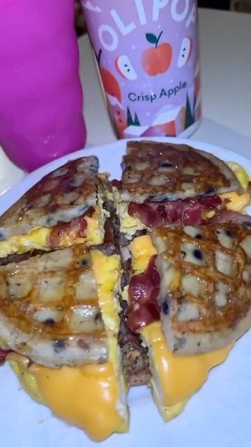 Eggo Waffle Sandwich, Waffle House Sandwich, Waffle Breakfast Sandwich, Sausage Egg Sandwich, Waffle Sandwich Breakfast, Eggo Waffles, Sausage Sandwiches, Sandwich Wraps, Waffle Sandwich