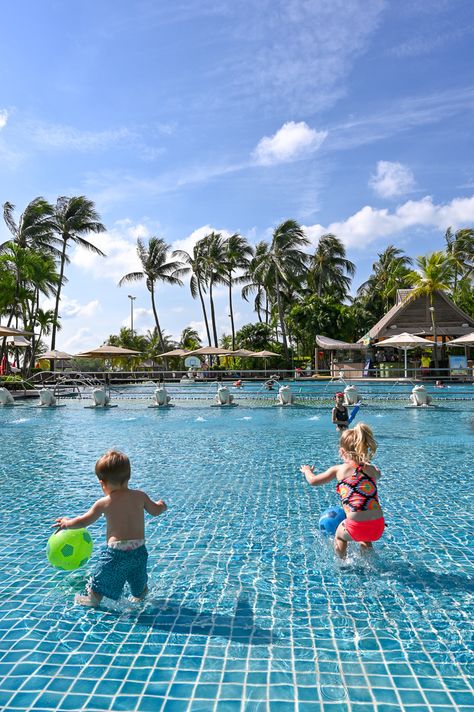 Free laundry and swim diapers at a five-star family resort? Sign me up for that Sentosa sunshine ASAP! Kids Swimming Pool, Sentosa Singapore, Singapore Itinerary, Pool Resort, Children Swimming Pool, Family Friendly Resorts, Family Friendly Hotels, Float Your Boat, Video Game Rooms