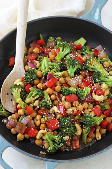 Chickpea Stirfry Recipes, Chickpea Stirfry, Chickpea And Broccoli, Chickpeas And Broccoli, Chickpea Broccoli, Crispy Chickpea, Ginger Red, Rice Recipes For Dinner, Better Than Takeout