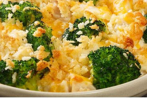 Cheese Casserole Recipes, Broccoli Cheese Casserole Recipe, Chicken Divan Recipe, Crunchy Broccoli, Chicken Divan, Broccoli Recipes Casserole, Broccoli Cheese Casserole, Cream Of Broccoli Soup, Creamy Broccoli