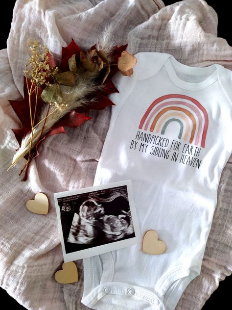 Pregnancy Announcement For Rainbow Baby, Rainbow Baby Announcement To Husband, Double Rainbow Baby Announcement, Rainbow Baby Announcement Photoshoot, Rainbow Baby Announcement With Sibling, Taylor Swift Pregnancy Announcement, September Baby Announcement, Pregnancy Announcement Rainbow Baby, Rainbow Pregnancy Announcement