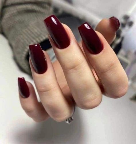 Fancy Manicure, Dark Red Nails, Maroon Nails, Red Nail, Luxury Nails, Types Of Nails, Short Acrylic Nails, Square Nails, Long Acrylic Nails