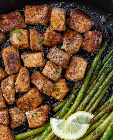 Make an easy and delicious one-skillet meal with blackened pork bites seasoned with garlic and lemon, and paired with asparagus. Pork Bites, Pork Meals, Fast Dinner, Country Fried, Shredded Brussel Sprouts, One Skillet Meals, How To Cook Asparagus, American Dishes, Boneless Pork Chops