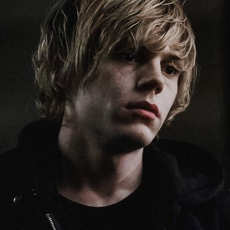 ⛧ tate langdon (evan peters) american horror story icon ⛧ Tate Langdon Aesthetic Icon, American Horror Story Season 1, Tate Ahs, Kai Anderson, Ahs Characters, Violet Harmon, Evan Peters American Horror Story, Tate And Violet, Taissa Farmiga