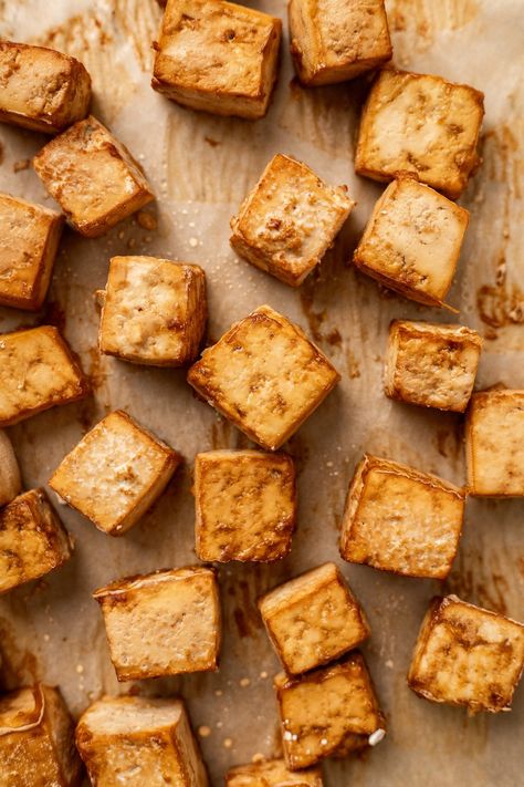 Learn how to cook tofu extra crispy with 3 different easy methods: baked, airy fried, and sautéed! No cornstarch needed! What Is Tofu, How To Press Tofu, Crispy Sweet Potato, Crispy Tofu, Extra Firm Tofu, Baked Tofu, Fried Tofu, Recipe Boards, Plant Based Protein