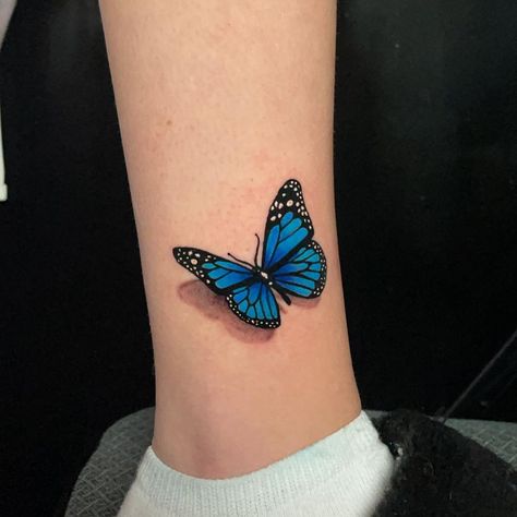 Tattoo Ideas Delicate, Ankle Tattoo Ideas For Women, Butterfly Tattoo Ideas For Women, Morpho Azul, Tattoo Borboleta, Butterfly Ankle Tattoos, Ankle Tattoo Ideas, Memorial Tattoo Designs, Black Butterfly Tattoo