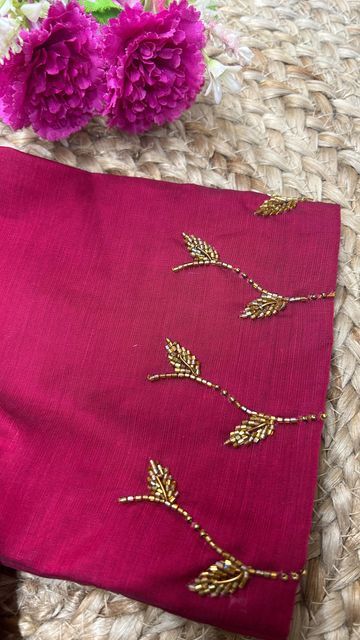 Unique And Simple Aari Work Designs, Pattu Dhavani, Simple Hand Designs For Blouses, Flower Aari Work Designs, Hand Work Embroidery Blouse Design, Black Velvet Blouse Design, Velvet Blouse Design, Aari Blouses, Dress Designs For Stitching