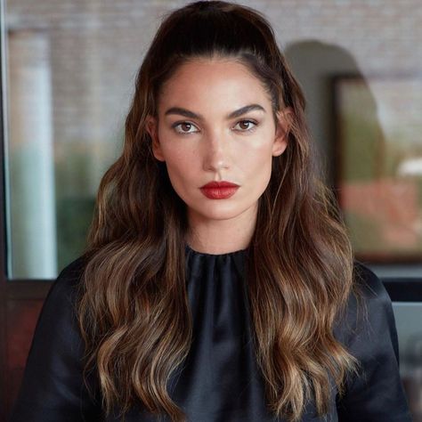 Jacob Rozenberg on Instagram: “Yesterday’s look on @lilyaldridge Assisting lead hair @harryjoshhair Makeup @hungvanngo assisted by @tsuyo_sekimoto styled by…” Lily Aldridge Hair, Lily Aldridge Style, Semi Formal Hairstyles, Baylage Hair, Lily Aldridge, Beauty Shots, Favorite Hairstyles, Formal Hairstyles, Hair Envy