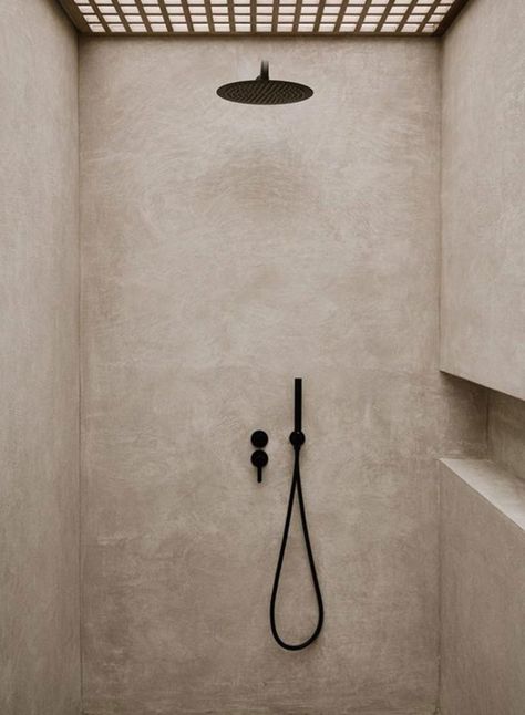 Thinking about using tadelakt in your bathroom? Check out 12 gorgeous examples of bathrooms that use the Moroccan tadelakt finish perfectly. Dekorere Bad, Ideas Baños, Best Bathroom Vanities, Concrete Bathroom, Cap Vert, School Interior, Scandinavian Bathroom, Bad Inspiration, Gorgeous Bathroom