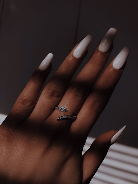 Acrylic Nail Set, Skin Hand, Hand Pictures, Dark Paradise, Pretty Females, Pretty Hands, Brown Girl, Nails Inspo, Black Hand