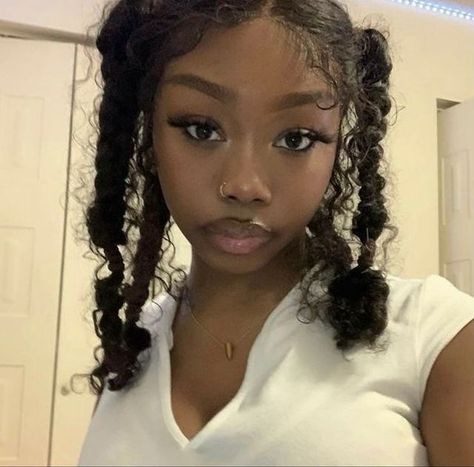 Y2k Hairstyles Curly, Y2k Hairstyles Short, Y2k Hairstyles, Short Hair Black, Hairstyles Black, Baddie Hairstyles, Short Curly Hair, Curly Hairstyles, Black Girls Hairstyles