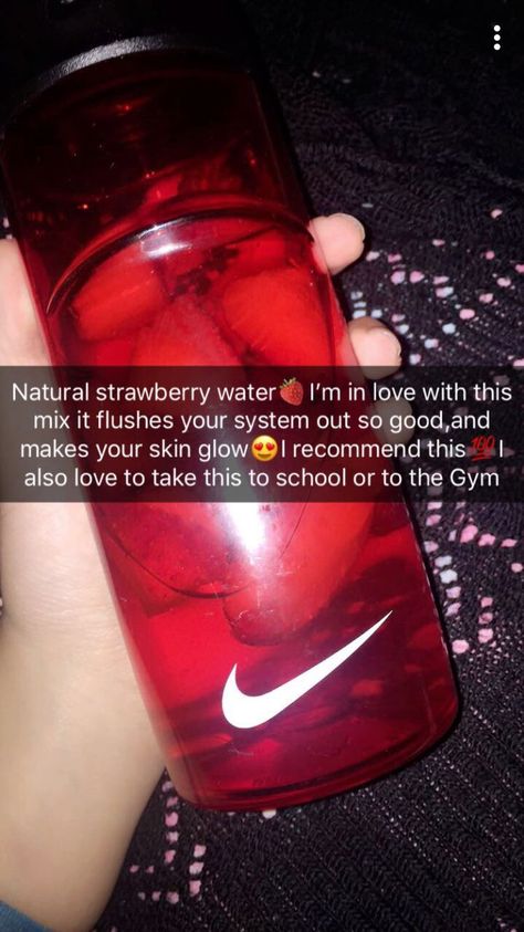 How To Make Strawberry Water, Strawberry Detox Water, Infused Waters, Strawberry Water, Lemon Diet, Body Detoxification, Infused Water Recipes, Detox Water Recipes, Healthy Water