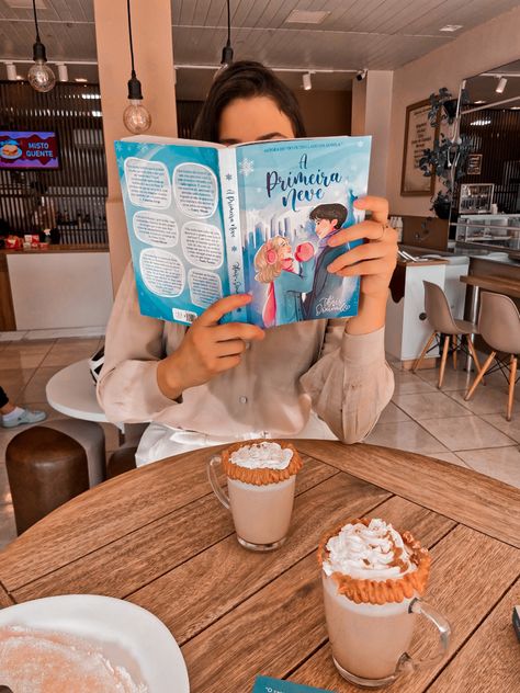 Book Stores, Fotos Aesthetic, Coffee Shop, Coffee, Instagram