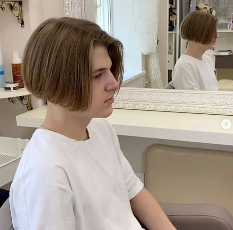 Feminine Haircuts, Mushroom Cut, Haircuts Long, Boy Haircuts Long, Bowl Haircuts, Androgynous Hair, Hairstyle Men, Boy Cut, Boy Haircuts