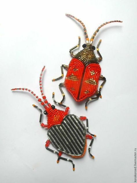 Bead Bugs, Bugs Embroidery, Beaded Bugs, Insect Jewelry, Bead Stitching, Beaded Animals, Gold Work, Embroidery Jewelry, Brooches Handmade