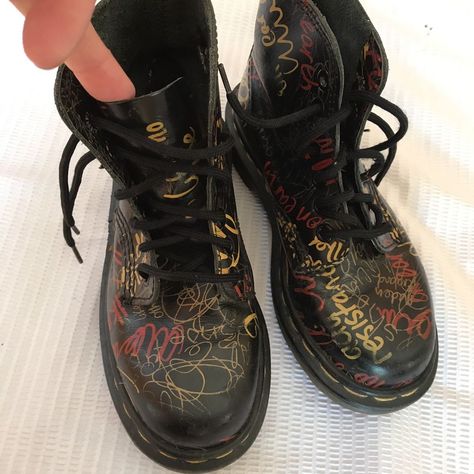 Rare Doc Martens, Scribble Graffiti, Doc Marten, Womens Combat Boots, Womens Ugg Boots, Doc Martens, Boots For Sale, Dr. Martens Boots, Dr. Martens