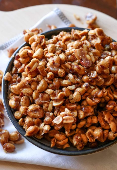 Butter Toffee Mixed Nuts Recipe, Butter Toffee Covered Peanuts Recipe, Toffee Coated Peanuts Recipe, Toffee Nuts Recipe, Butter Toffee Cashews, Toffee Cashews Recipe, Sweet Nuts Recipe, Candied Peanuts Recipe Easy, Flavored Nuts Recipes