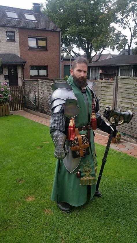 Cleric Cosplay, Paladin Cosplay, King Arthur Costume, Larp Armor, Larp Costume, Nature Instagram, Medieval Costume, Arm Armor, Medieval Armor