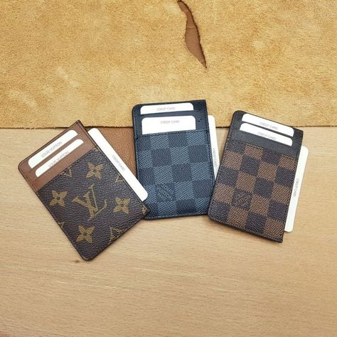 Luis Vuitton Wallet, Mens Louis Vuitton, Louis Vuitton Mens Wallet, Louis Vuitton Card Holder, Louise Vuitton, Luxury Luggage, Louie Vuitton, Leather Wallet Pattern, Mens Card Holder