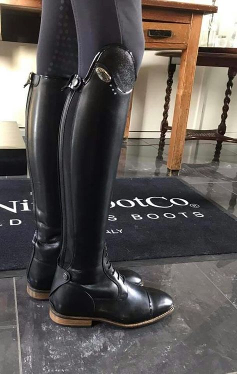 Horse Riding Boots Aesthetic, Riding Boots Aesthetic, Rich Equestrian Aesthetic, Horse Riding Shoes, Equestrian Style Outfit, English Riding Boots, Equine Fashion, Riding Chaps, Horse Riding Boots