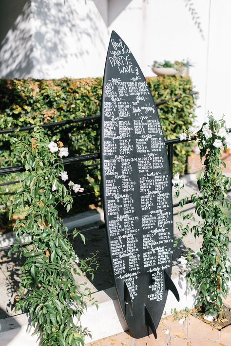 Surfboard Seating Chart Wedding, Surfer Wedding Ideas, Wedding Surfboard, Creative Seating Ideas, Surfer Wedding, Seat Chart, Creative Seating, Wedding Chalk, Flower Crown Bridesmaid